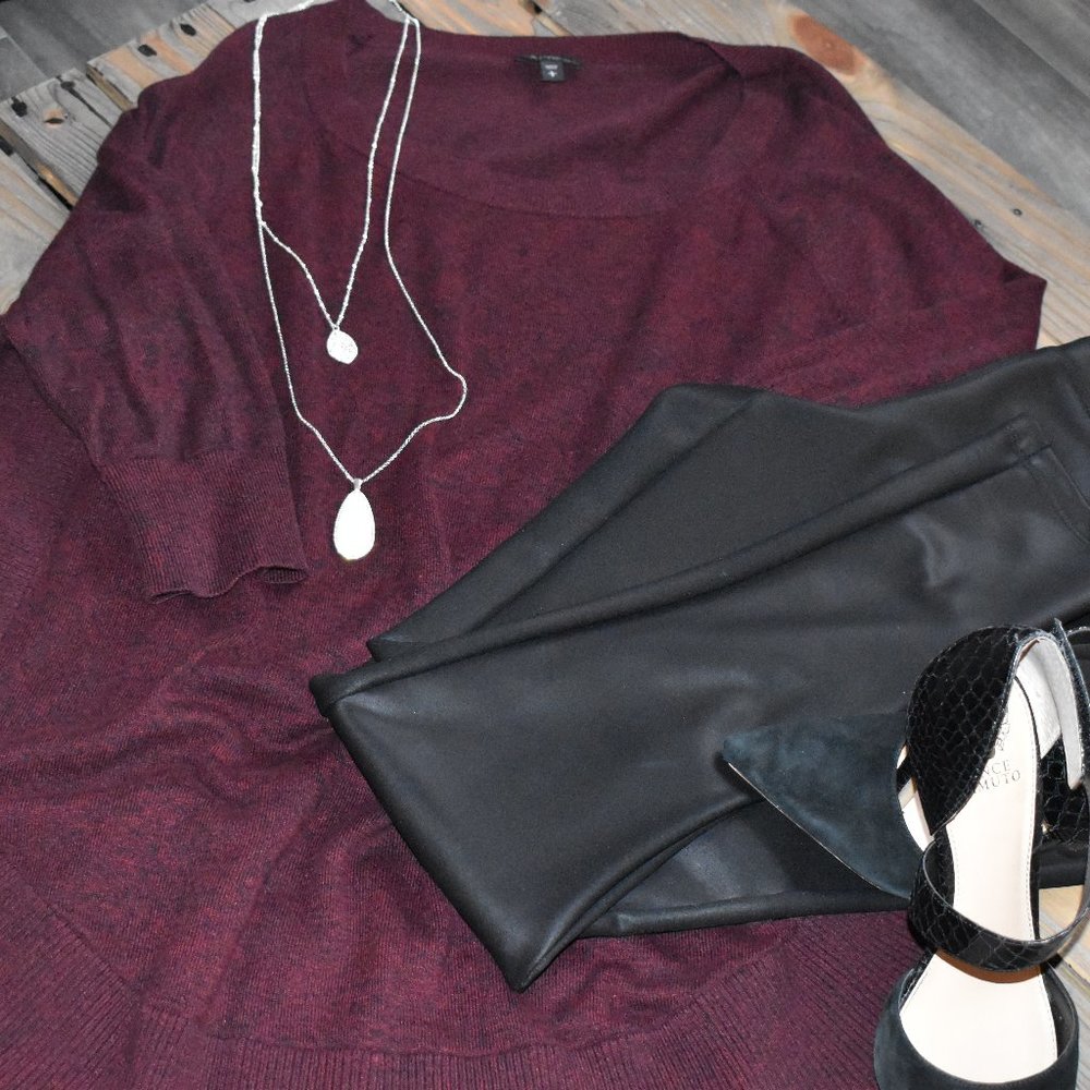 NWOT Burgundy Express Oversized 3/4 Sleeve Sweater